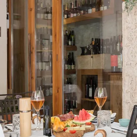 Makarun Heritage Oda ve Kahvaltı 4*