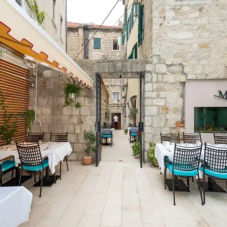 Makarun Heritage Oda ve Kahvaltı Split