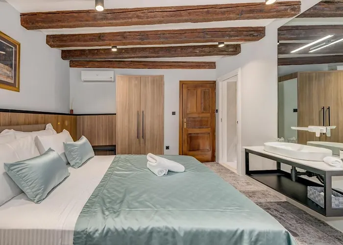 Bed & Breakfast Makarun Heritage