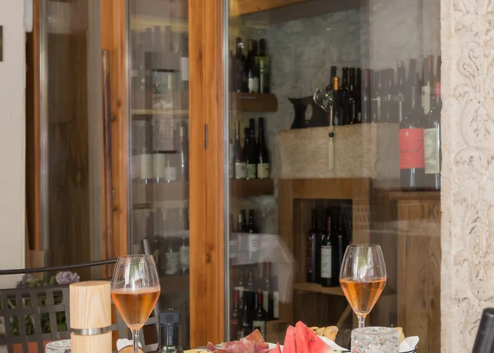 Makarun Heritage Bed & Breakfast 4*