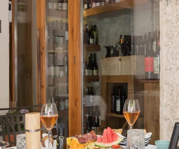 Makarun Heritage Bed & Breakfast 4*