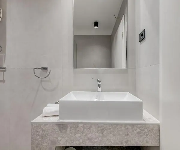 Alojamento de Acomodação e Pequeno-almoço Makarun Heritage Split