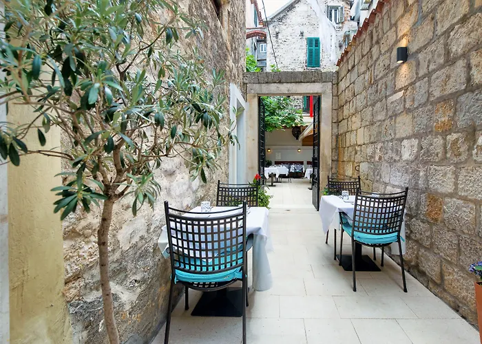 Bed & Breakfast Makarun Heritage